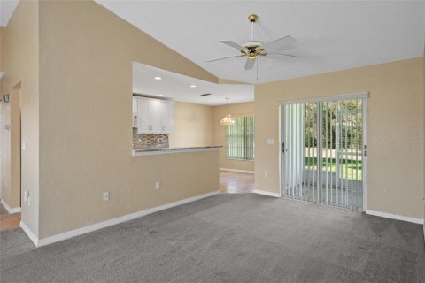 House in Hudson, Florida 3 bedrooms, 130.81 sq.m. № 1402484 - photo 8