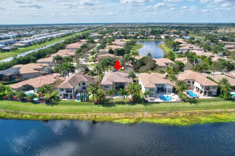 Casa en venta en Delray Beach, Florida, 6 dormitorios, 513.38 m2 № 1020142 - foto 2