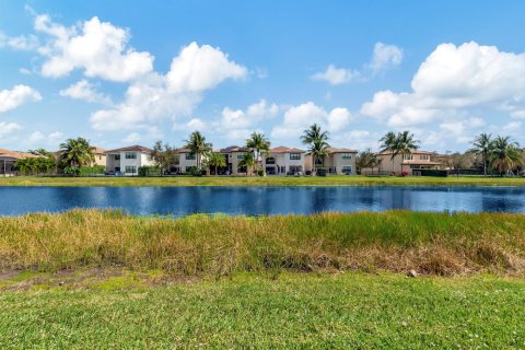 Villa ou maison à vendre à Delray Beach, Floride: 6 chambres, 513.38 m2 № 1020142 - photo 8
