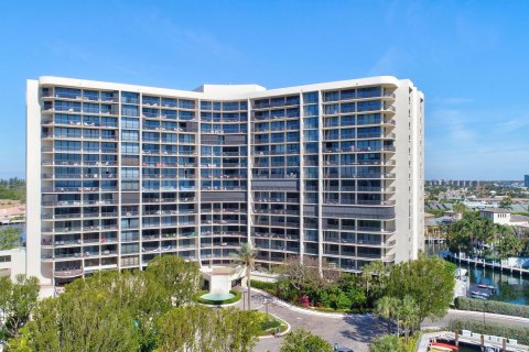 Condominio en venta en Highland Beach, Florida, 3 dormitorios, 192.31 m2 № 1027200 - foto 4