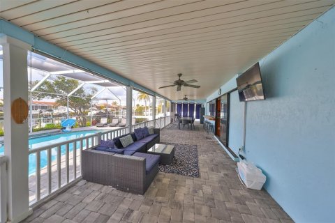 Villa ou maison à vendre à Apollo Beach, Floride: 4 chambres, 157.93 m2 № 1352478 - photo 24