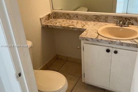 Condo in Lauderhill, Florida, 1 bedroom  № 1074382 - photo 2