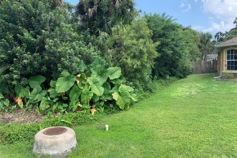 Land in Port Charlotte, Florida № 1267123 - photo 1