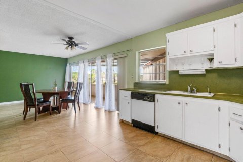 Condominio en venta en Royal Palm Beach, Florida, 2 dormitorios, 100.33 m2 № 1050274 - foto 17
