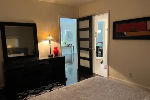 Condominio en venta en Wilton Manors, Florida, 1 dormitorio, 69.68 m2 № 1068026 - foto 10