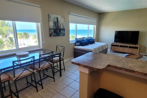 Copropriété à vendre à Hollywood, Floride: 1 chambre, 59.27 m2 № 1058932 - photo 11