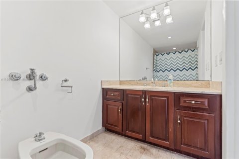 Copropriété à vendre à Miami, Floride: 3 chambres, 181.16 m2 № 1075455 - photo 27