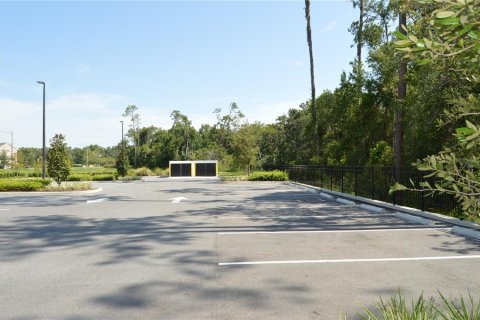 Immobilier commercial à louer à Orlando, Floride: 69.68 m2 № 1042052 - photo 2