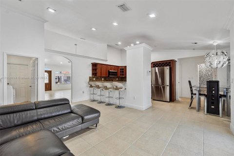 Casa en venta en Miami, Florida, 4 dormitorios, 237.27 m2 № 1362239 - foto 10