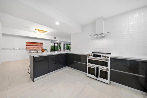 Casa en venta en Miami Beach, Florida, 4 dormitorios, 257.34 m2 № 1385942 - foto 27