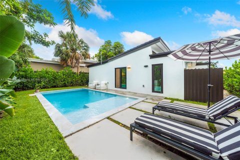 Villa ou maison à vendre à Miami Beach, Floride: 4 chambres, 257.34 m2 № 1385942 - photo 3