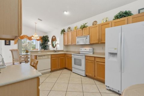 Villa ou maison à vendre à Bradenton, Floride: 3 chambres, 187.29 m2 № 1063870 - photo 3
