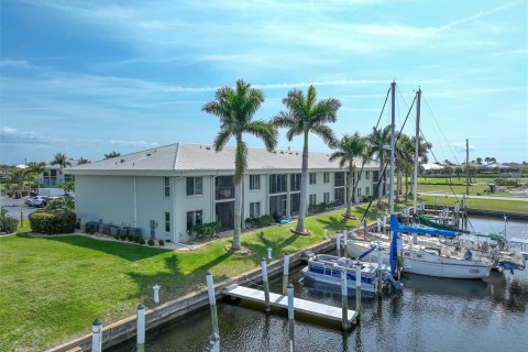 Condo in Punta Gorda, Florida, 2 bedrooms  № 1069857 - photo 25