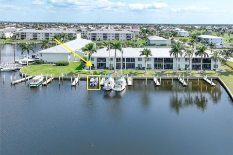 Condo in Punta Gorda, Florida, 2 bedrooms  № 1069857 - photo 2