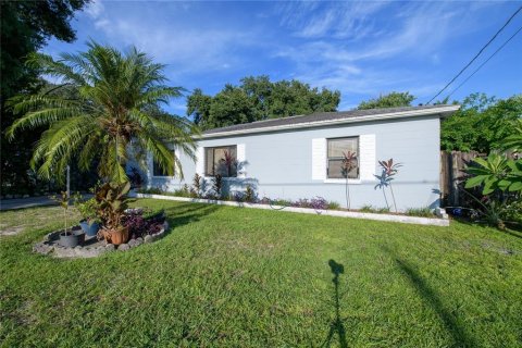 Villa ou maison à vendre à Tampa, Floride: 3 chambres, 137.87 m2 № 1374535 - photo 3