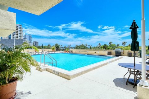 Condominio en venta en Sarasota, Florida, 1 dormitorio, 89.65 m2 № 1052267 - foto 25
