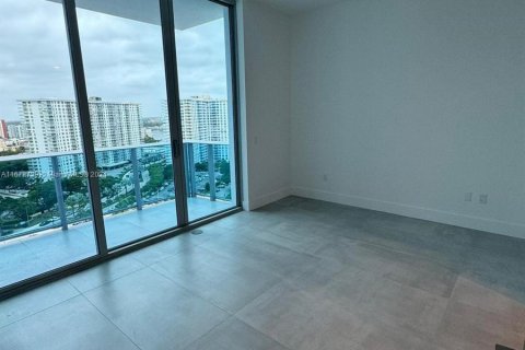 Condo in Sunny Isles Beach, Florida, 3 bedrooms  № 1406238 - photo 12