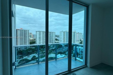 Condo in Sunny Isles Beach, Florida, 3 bedrooms  № 1406238 - photo 19