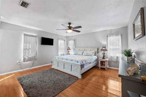 Купить коммерческую недвижимость в Мадейра - Бич, Флорида 250.84м2, № 1038996 - фото 10