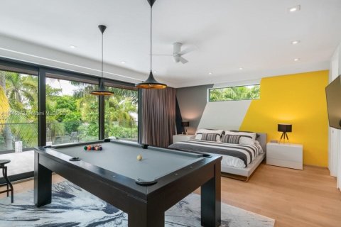 Casa en venta en Miami Beach, Florida, 8 dormitorios, 539.2 m2 № 1050851 - foto 17