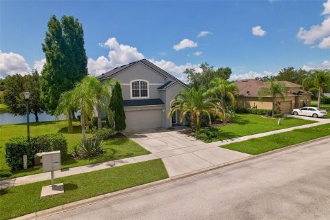 Villa ou maison à vendre à Kissimmee, Floride: 4 chambres, 213.21 m2 № 1322824 - photo 3