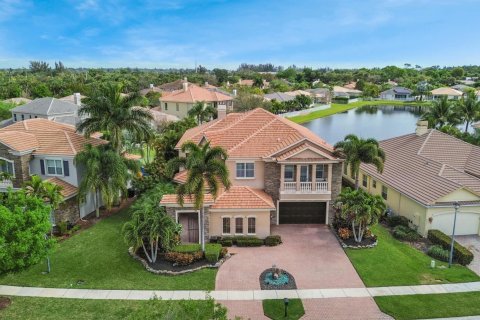 Villa ou maison à vendre à Royal Palm Beach, Floride: 5 chambres, 394.18 m2 № 1054696 - photo 1