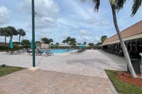 Casa en venta en West Palm Beach, Florida, 2 dormitorios, 102.01 m2 № 1040570 - foto 4