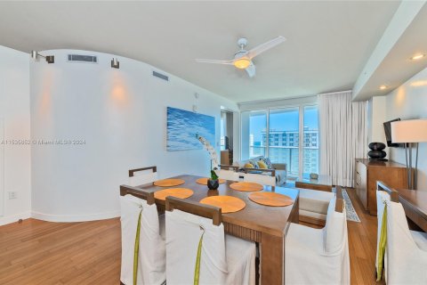 Condo in Fort Lauderdale, Florida, 1 bedroom  № 1017463 - photo 3