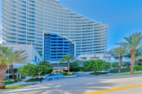 Condo in Fort Lauderdale, Florida, 1 bedroom  № 1017463 - photo 16