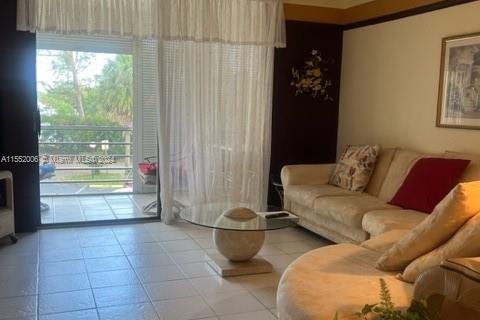 Copropriété à vendre à Lauderdale Lakes, Floride: 1 chambre, 69.49 m2 № 1072342 - photo 4