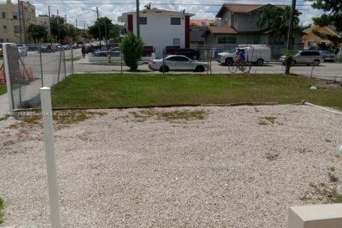 Immobilier commercial à vendre à Miami, Floride: 105.91 m2 № 1381896 - photo 10