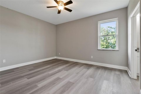 Adosado en venta en Tampa, Florida, 3 dormitorios, 186.92 m2 № 1256195 - foto 18