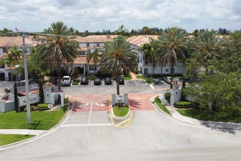 Condominio en venta en Davie, Florida, 1 dormitorio, 99.22 m2 № 1031912 - foto 12