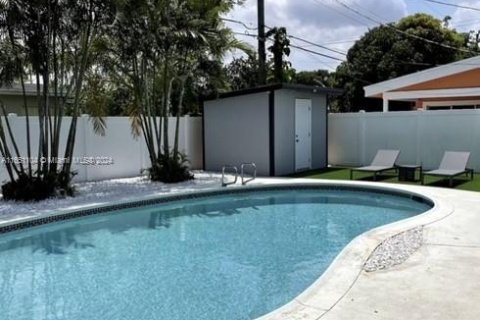 Casa en venta en Miramar, Florida, 3 dormitorios № 1333374 - foto 5