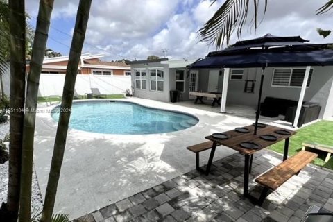 Casa en venta en Miramar, Florida, 3 dormitorios № 1333374 - foto 4