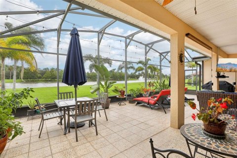 Villa ou maison à vendre à Kissimmee, Floride: 4 chambres, 217.48 m2 № 1284628 - photo 5