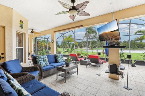 Villa ou maison à vendre à Kissimmee, Floride: 4 chambres, 217.48 m2 № 1284628 - photo 4