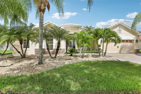 Villa ou maison à vendre à Kissimmee, Floride: 4 chambres, 217.48 m2 № 1284628 - photo 1