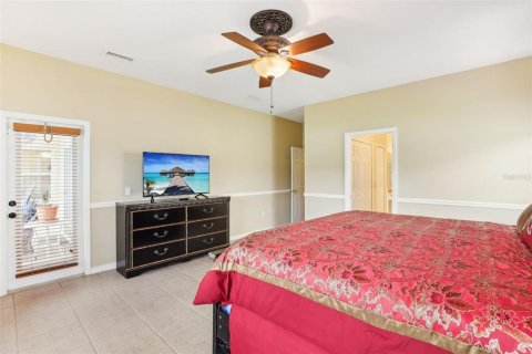 Villa ou maison à vendre à Kissimmee, Floride: 4 chambres, 217.48 m2 № 1284628 - photo 18