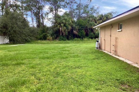 House in North Port, Florida 3 bedrooms, 161.93 sq.m. № 1340059 - photo 30