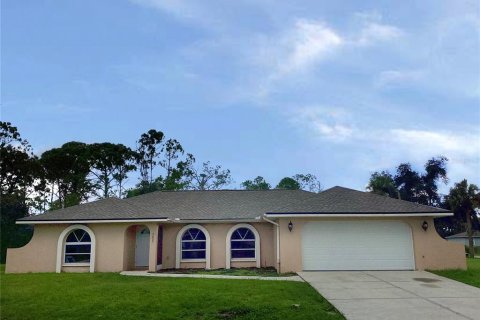 House in North Port, Florida 3 bedrooms, 161.93 sq.m. № 1340059 - photo 1