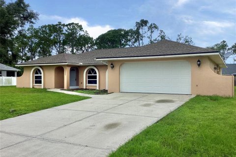 House in North Port, Florida 3 bedrooms, 161.93 sq.m. № 1340059 - photo 3