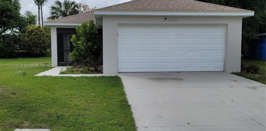 House in Fort Myers, Florida 3 bedrooms № 1042850