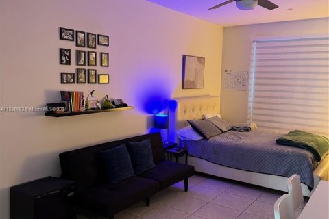 Condo in Doral, Florida, 2 bedrooms in URBANA  № 1060549 - photo 21