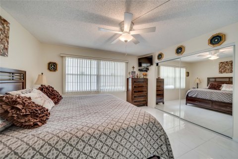 Copropriété à vendre à Pembroke Pines, Floride: 1 chambre, 97.18 m2 № 1075675 - photo 12