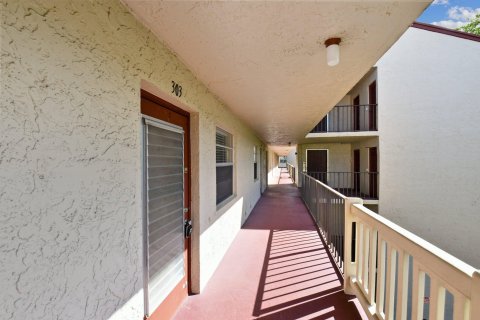 Condo in Delray Beach, Florida, 2 bedrooms  № 1075954 - photo 25