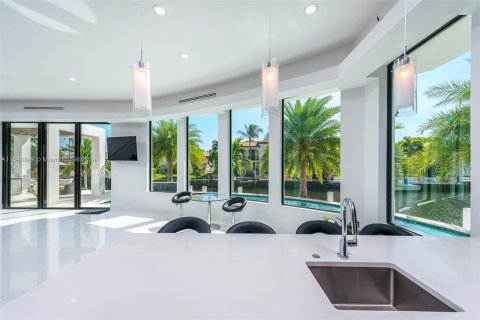 Villa ou maison à vendre à Lighthouse Point, Floride: 5 chambres, 435.53 m2 № 1059405 - photo 11