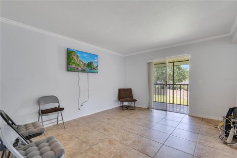 Condo in Orlando, Florida, 2 bedrooms  № 1167062 - photo 13