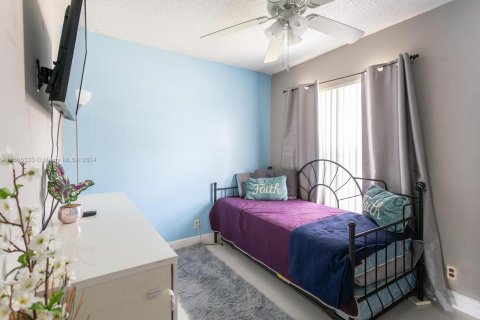 Casa en venta en North Lauderdale, Florida, 4 dormitorios, 127.28 m2 № 1227170 - foto 23