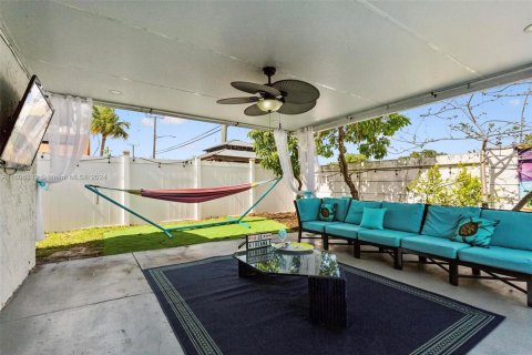 Casa en venta en North Lauderdale, Florida, 4 dormitorios, 127.28 m2 № 1227170 - foto 8